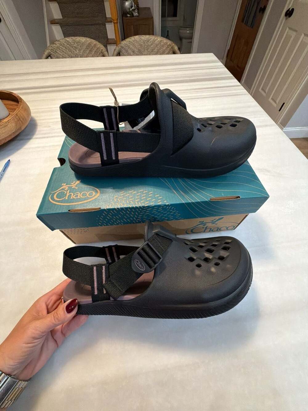 Chaco Chillos Clog Size W11 Black Shoe Sandals with Box New